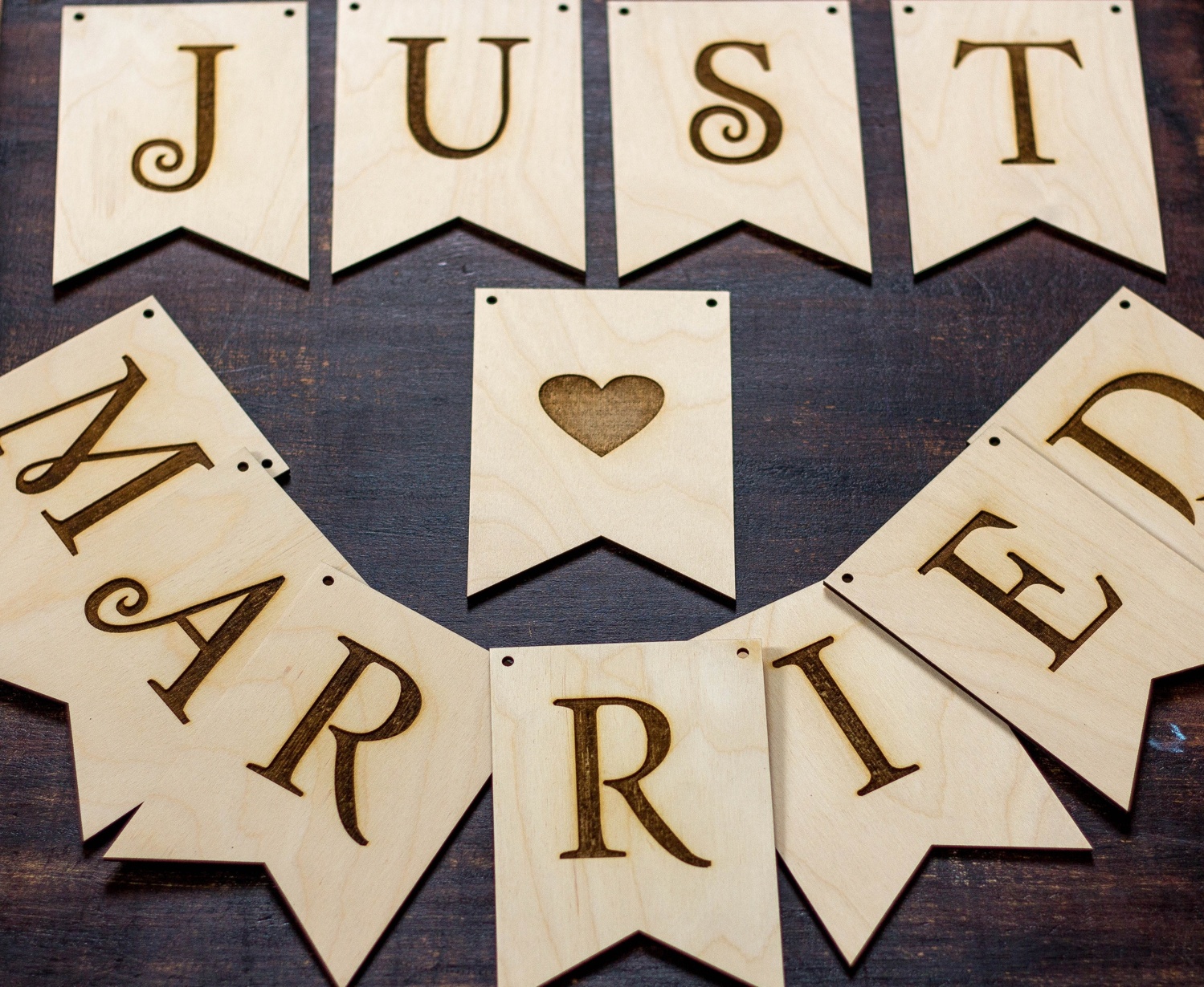 Lézerrel Vágott Esküvői Girland Just Married Zászlók Dekoratív Függő Girland Banner
